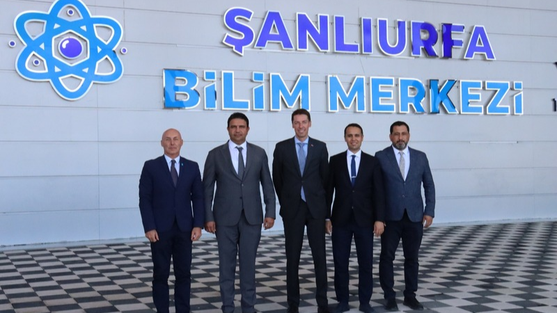 AB DELEGASYONU BAŞKAN VEKİLİ VİLCİNSKAS, ŞANLIURFA BİLİM MERKEZİ’NE HAYRAN KALDIAvrupa