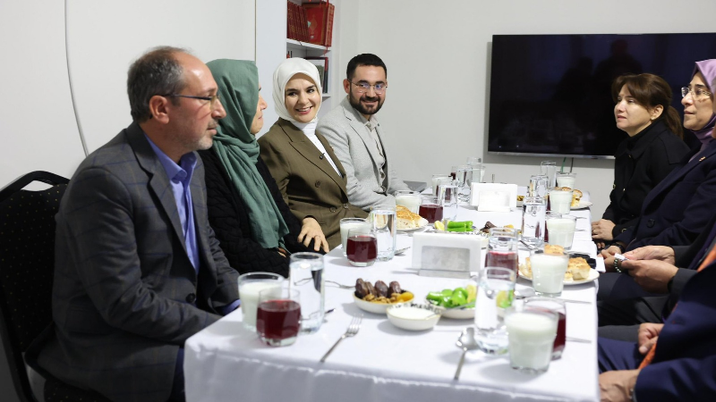 Mahinur Özdemir Göktaş, “Yeni Evim, İlk İftarım” programı kapsamında evini