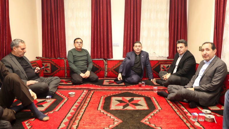 Harran Belediye Başkanı Mahmut Özyavuz, MHP İl Başkanı Mahmut Güneş