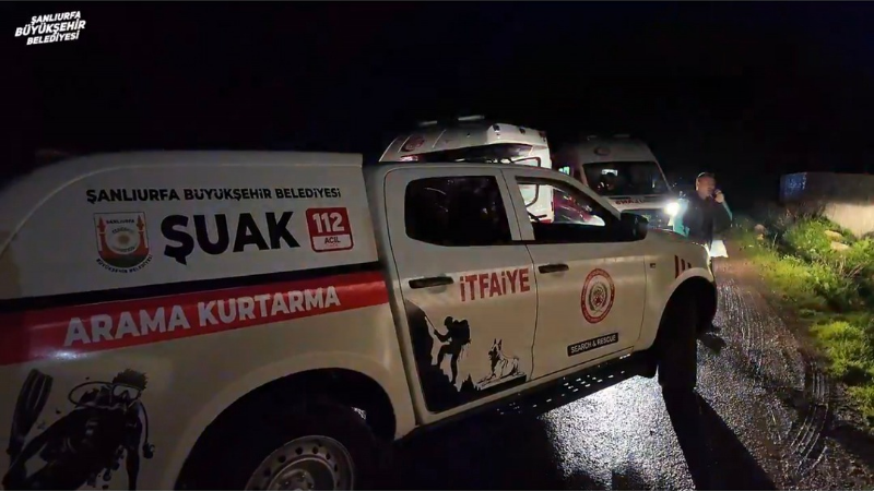 Şanlıurfa’da Sağanak Alarmı: Taşan Dereler Sele Dönüştü, 10 Kişi KurtarıldıŞanlıurfa’da