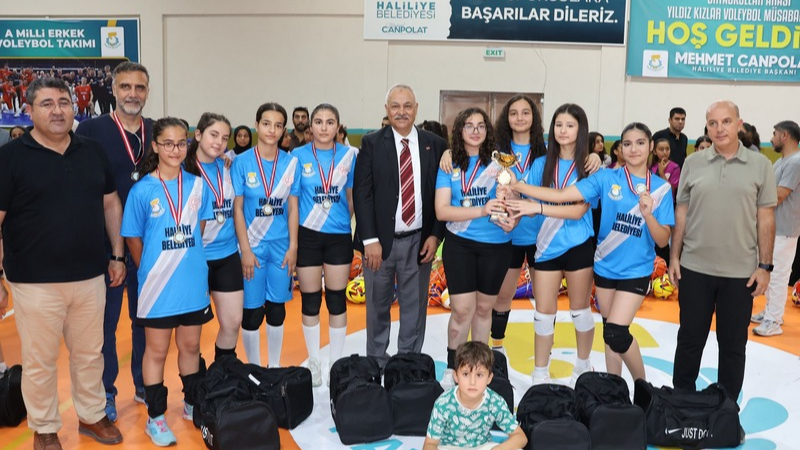 Haliliye Belediyesi tarafından düzenlenen Ortaokullar Arası Voleybol Turnuvası, 24 okulun