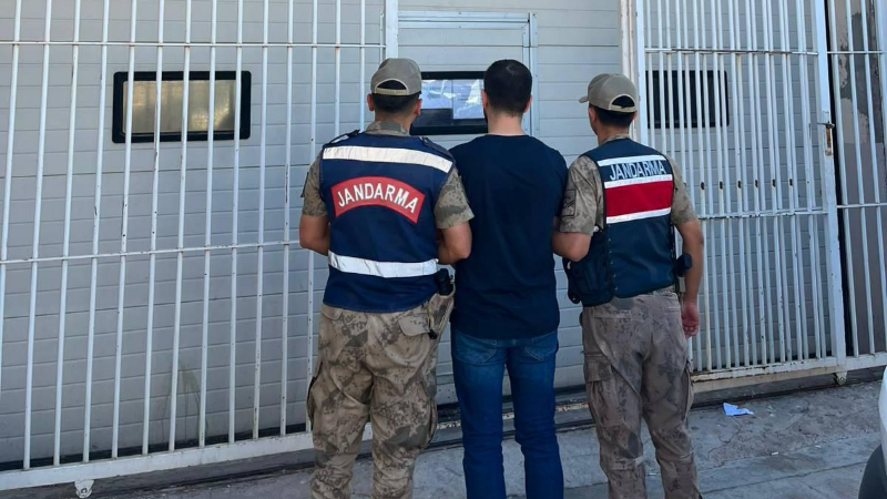 Şanlıurfa’da hakkında kesinleşmiş hapis cezası bulunan bir hükümlü, jandarma ekiplerinin