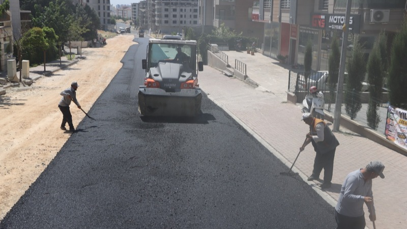 Şanlıurfa Büyükşehir Belediyesi, kent genelinde ulaşım altyapısını güçlendirme çalışmaları kapsamında