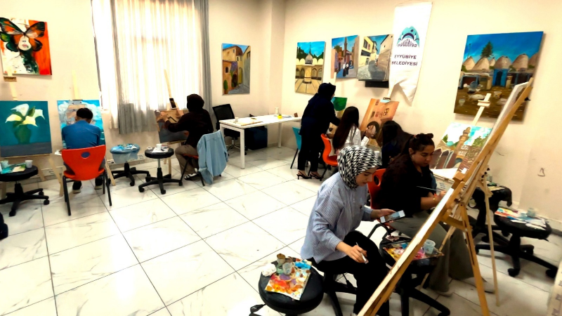 Şanlıurfa’da yaşayan gençlerin her alanda başarılı olması için proje ve