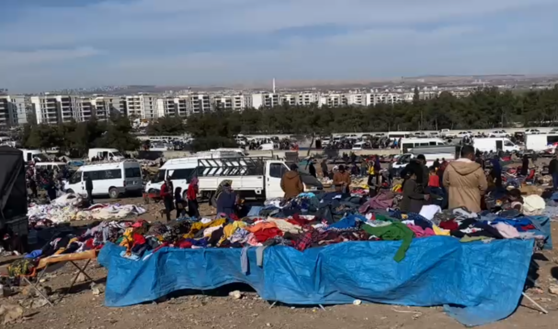 Şanlıurfa’nın Eyyübiye ilçesinde kurulan spot pazarı, uygun fiyatlarıyla vatandaşların ilgisini
