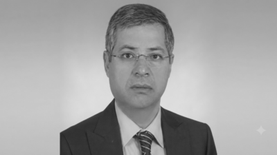Şanlıurfa’da Kültür Müdürlüğünden emekli Necdet Karadeniz, hayatını kaybetti.Merhum Mehmet Karadeniz’in