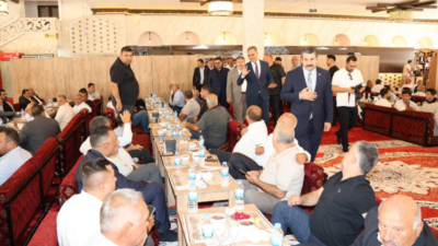 Eyyübiye’de mahallelerin sorunları ve vatandaşların talepleri masaya yatırıldı. AK Parti