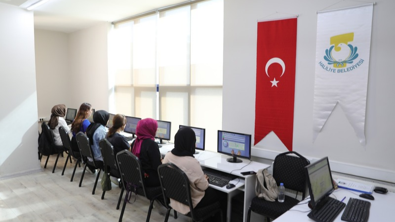 Haliliye Belediyesi ve Haliliye Halk Eğitim Merkezi iş birliğiyle düzenlenen