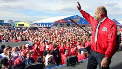 TEKNOFEST GÜNEYDOĞU ŞANLIURFA’DA BAŞLADI Şanlıurfa Büyükşehir Belediyesi’nin hazırlıklarına öncülük ettiği