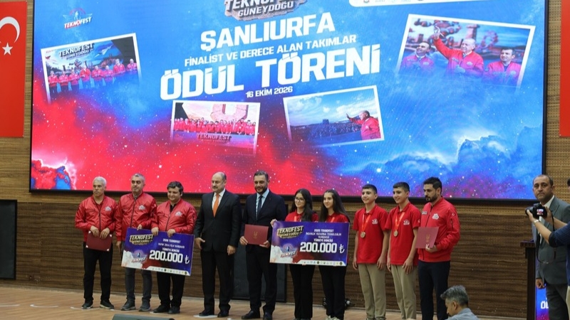 BAŞKAN GÜLPINAR: “GENÇLERİMİZİN BİLİM VE TEKNOLOJİDE ÖNÜNÜ AÇIYORUZ” Şanlıurfa’da düzenlenen