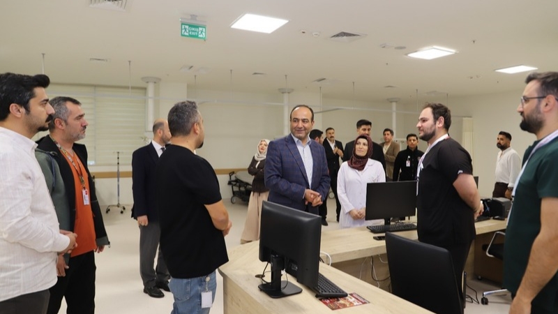 Şanlıurfa İl Sağlık Müdürü Doç. Dr. Erhan Berk, hizmete açılan