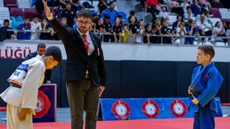 Şanlıurfa Büyükşehir Belediyesi Bireysel Spor Kulübü sporcusu Mustafa Ayata, Bosna